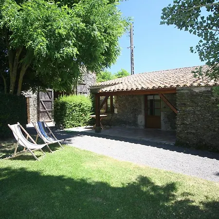 Chambres D'hotes - Domaine De Bacqueville 4*