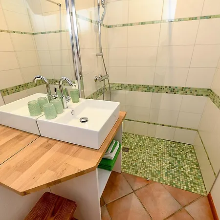 Chambres D'hotes - Domaine De Bacqueville 4*